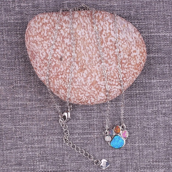 Cute Puppy Footprint Pendant Necklace - Picture 3 of 3